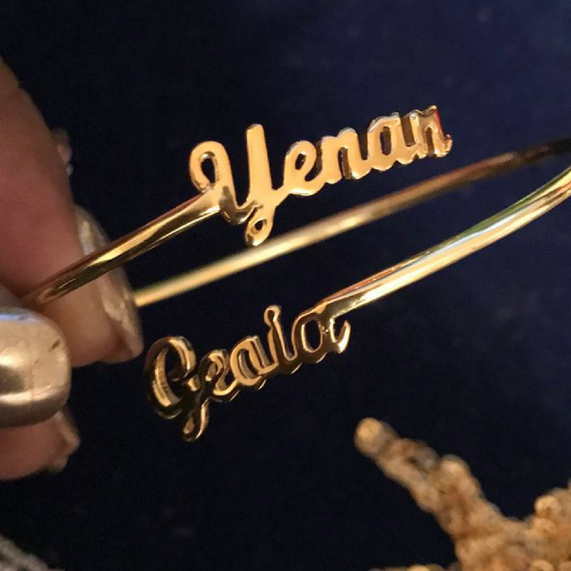Customized Couple Name Bracelet Set of 2 – Wish Your Gifts